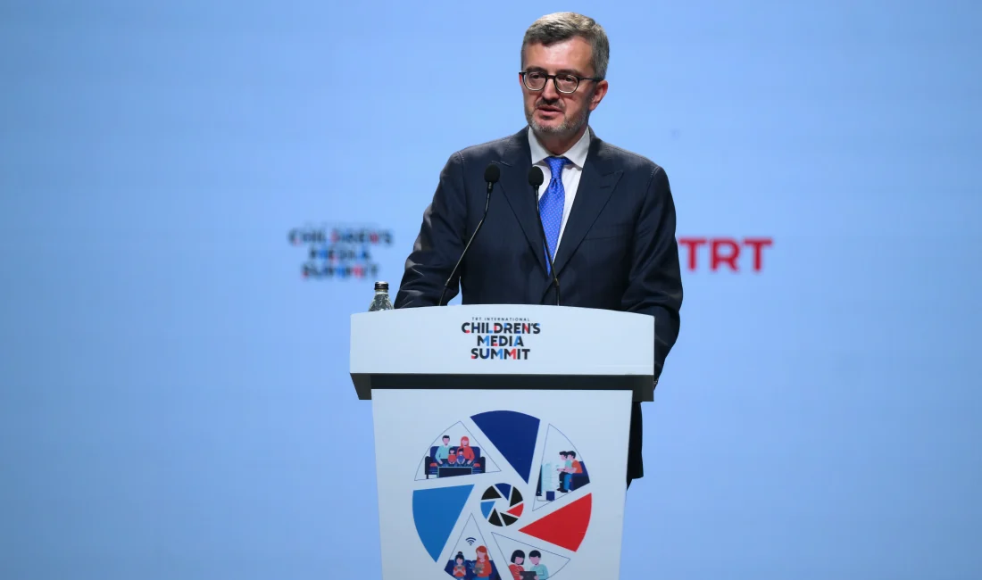 Cumhurbaşkanlığı İletişim Başkanı Duran, dijital tehditlere karşı çocukları korumak için