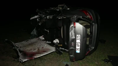 Çanakkale’de polisten kaçan otomobilin ters yöne girmesi sonucu meydana gelen