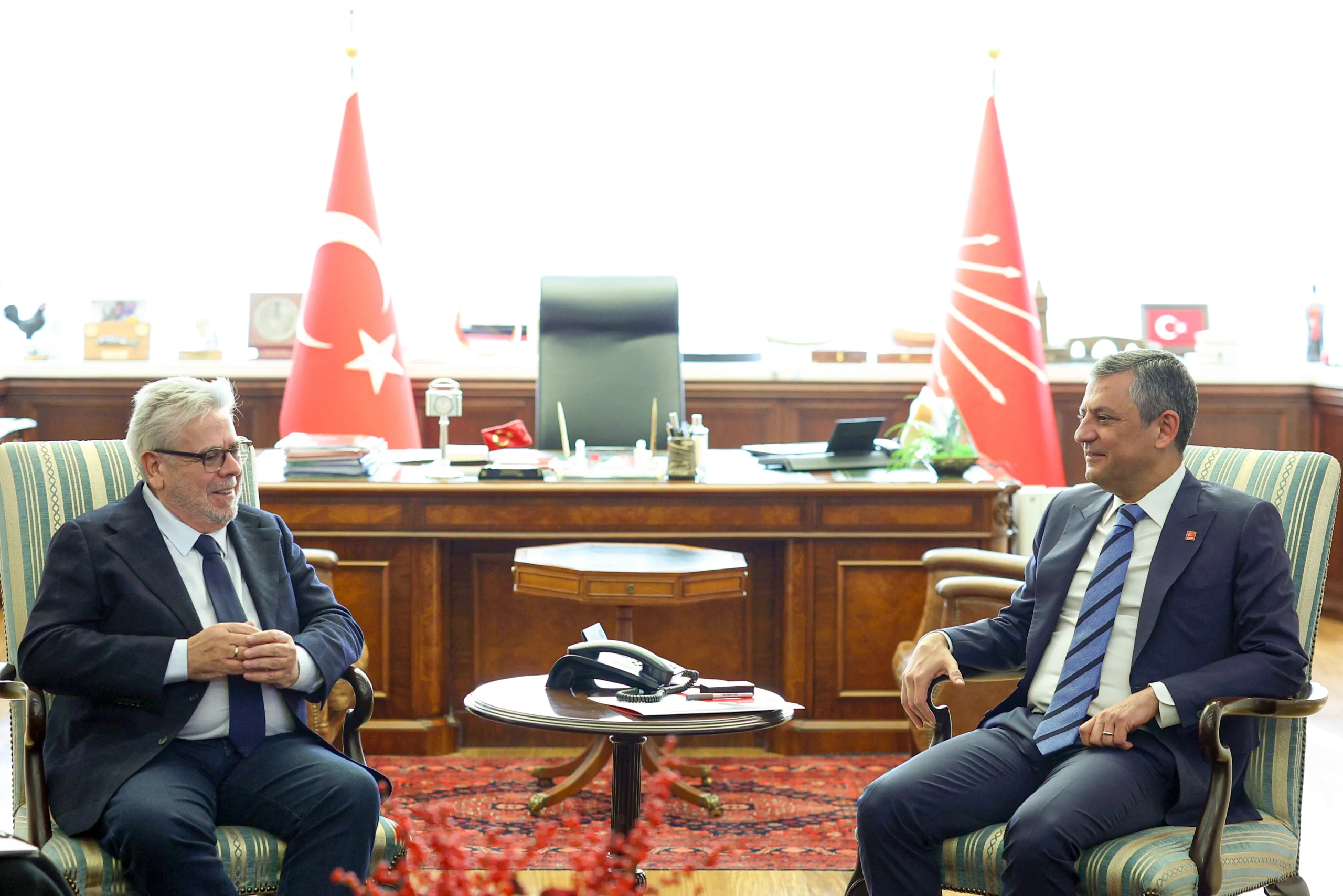 CHP Genel Başkanı Özgür Özel, Avrupa Parlamentosu Türkiye Raportörü Nacho