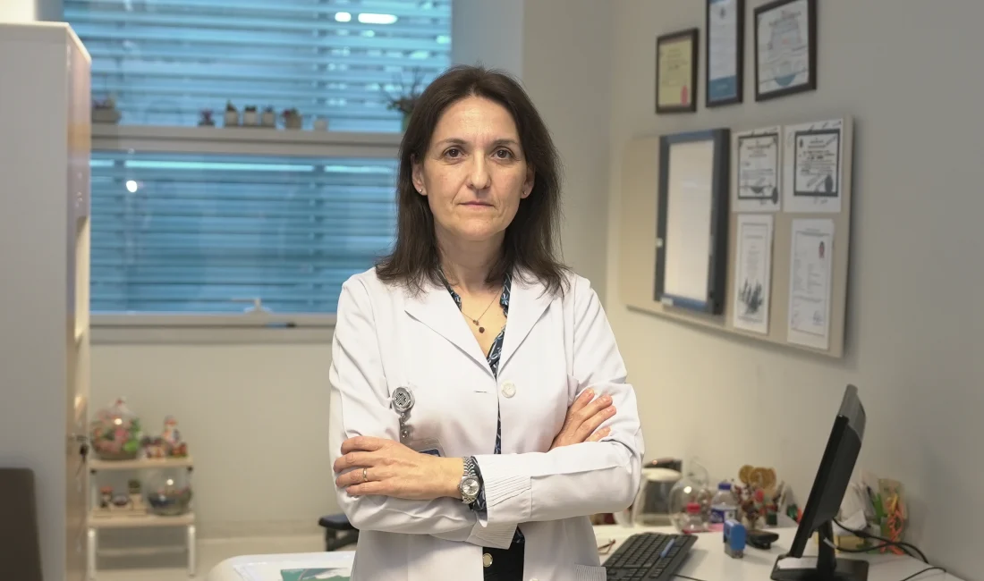 Prof. Dr. Esin Korkut, divertikül kanamasının ağrısız ancak ani gelişebileceğini,