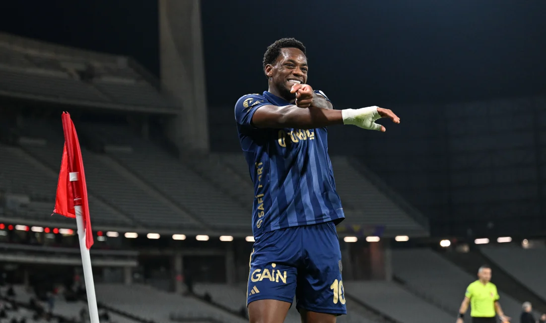 Fenerbahçe, Eyüpspor’u Deplasmanda 3-0’la Geçti Fenerbahçe, Süper Lig'in 17. haftasında konuk olduğu ikas Eyüpspor'u net