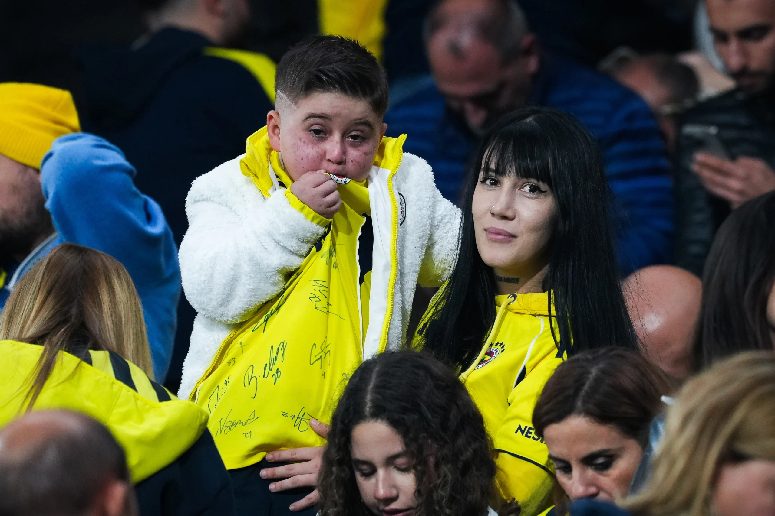 Lösemi tedavisi gören 9 yaşındaki Hamza Ayaz Şişli, Fenerbahçe-Galatasaray derbisini