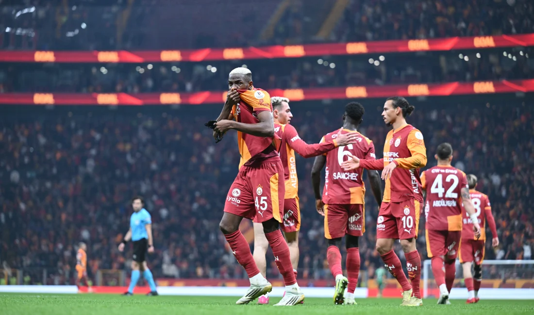 Osimhen’in Röveşatasıyla Galatasaray Zirvede Kaldı: 3-2 Galatasaray, evinde Samsunspor’u Osimhen’in uzatma dakikalarındaki röveşata golüyle 3-2 mağlup
