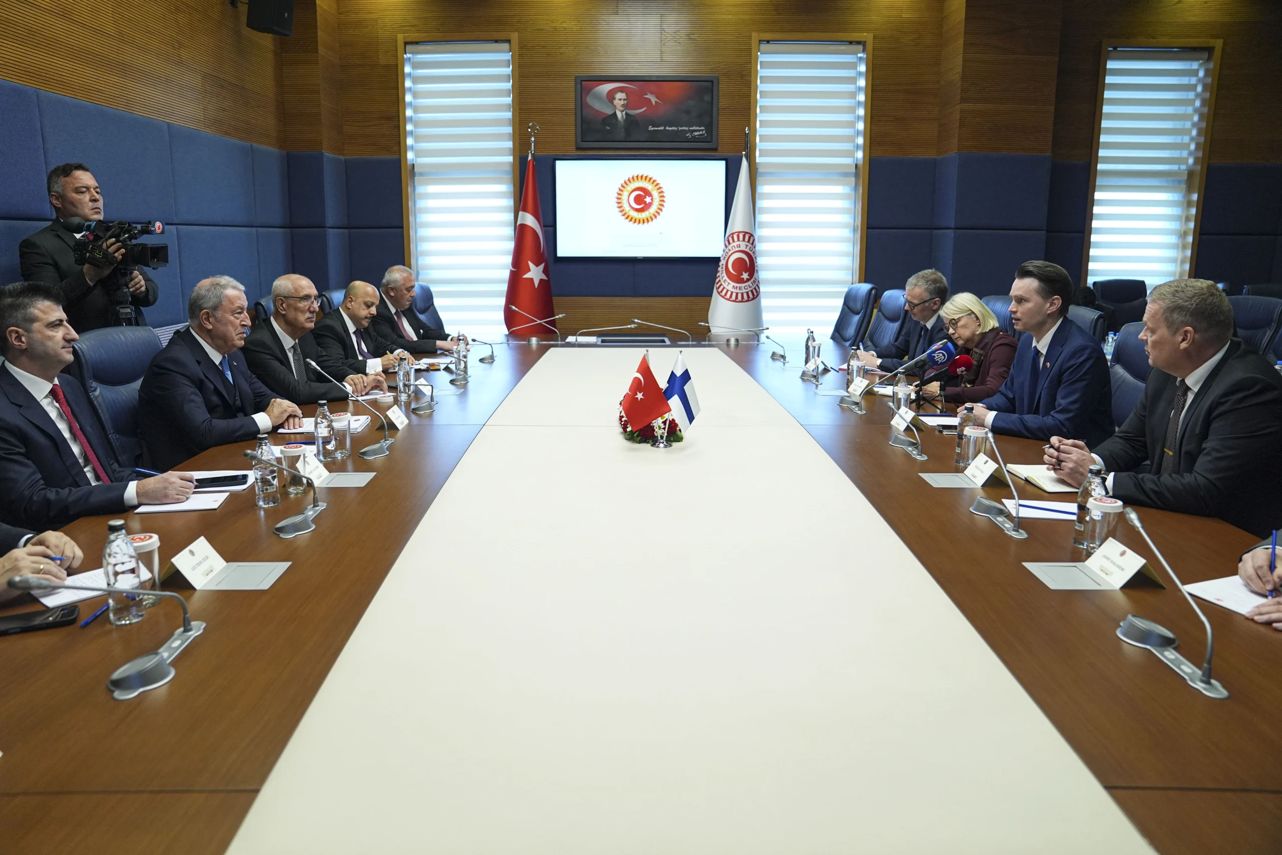 TBMM Milli Savunma Komisyonu Başkanı Hulusi Akar, Finlandiya heyetiyle savunma