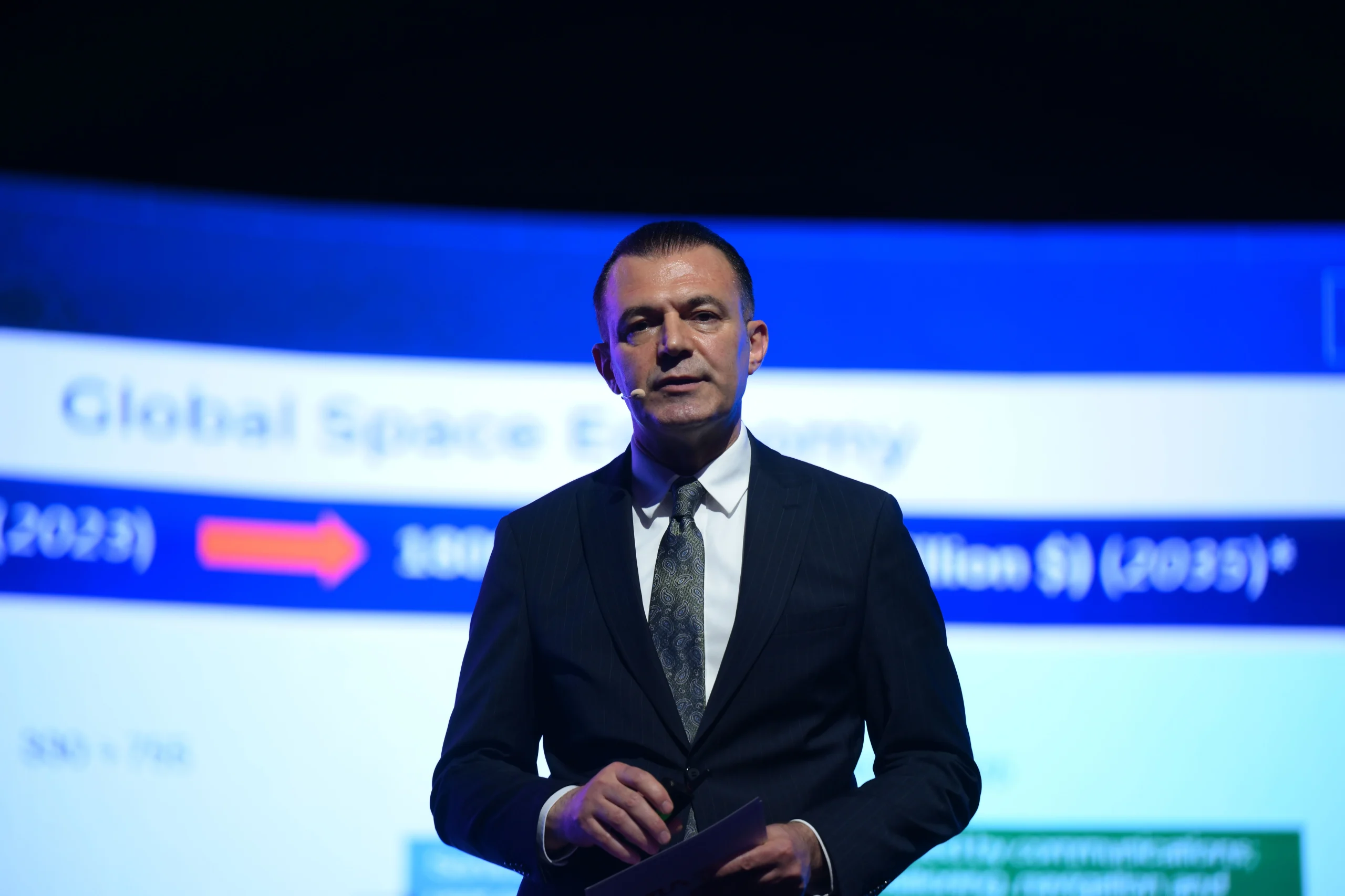 İstanbul’da düzenlenen Take Off 2025 Girişimcilik Zirvesi’nde uzay ekonomisinin dönüşümü