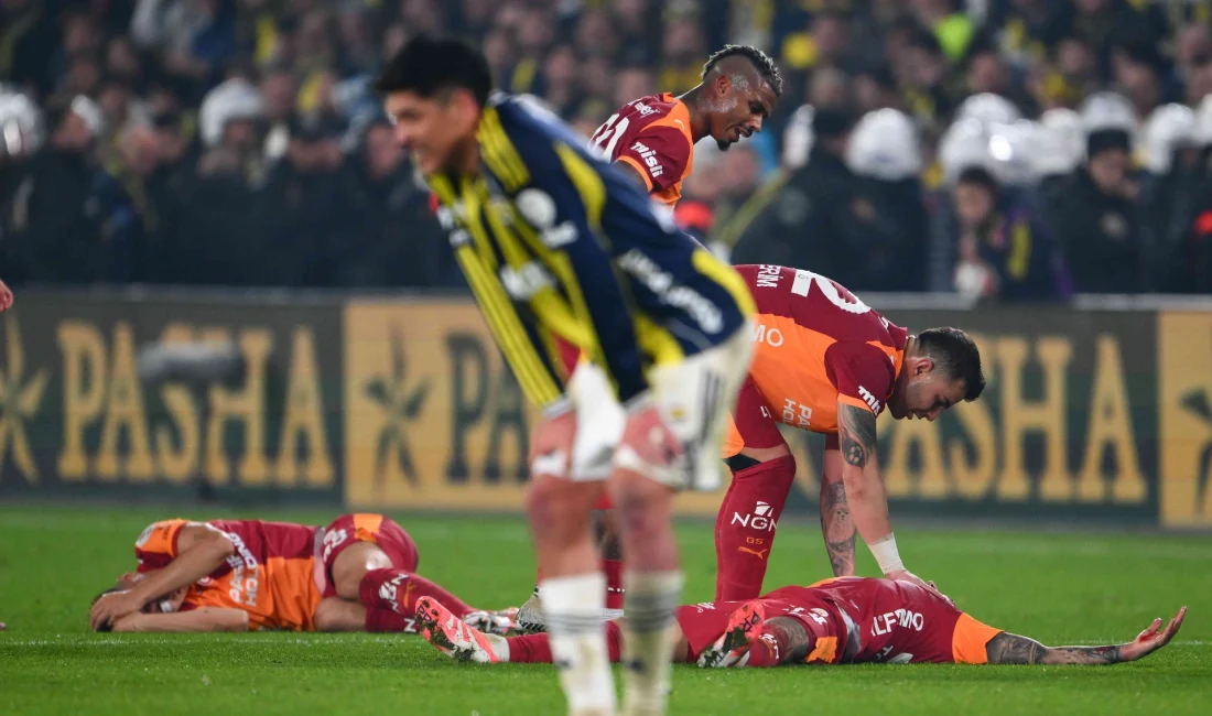 Süper Lig'in 14. haftasında Fenerbahçe'yle 1-1 berabere kalan Galatasaray, 90+5'te