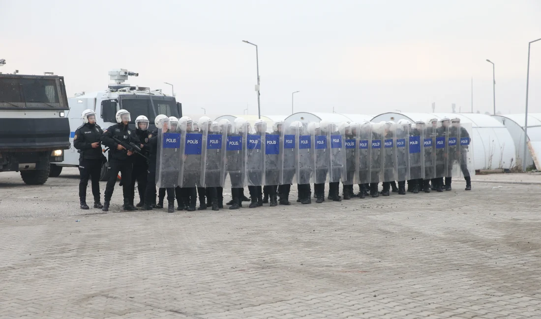 Kahramanmaraş’ta 197 polisle gerçekleştirilen tatbikatta izinsiz gösteriye müdahale senaryosu başarıyla