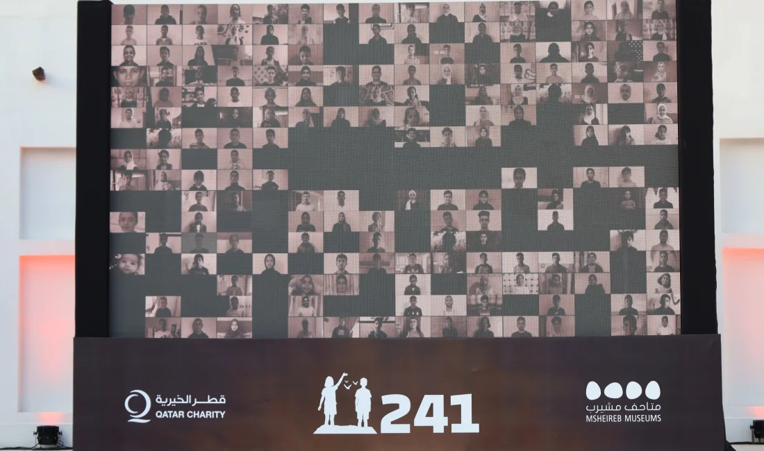 Gazze’de hayatını kaybeden 241 çocuğun anısına Katar’da duygusal bir sergi