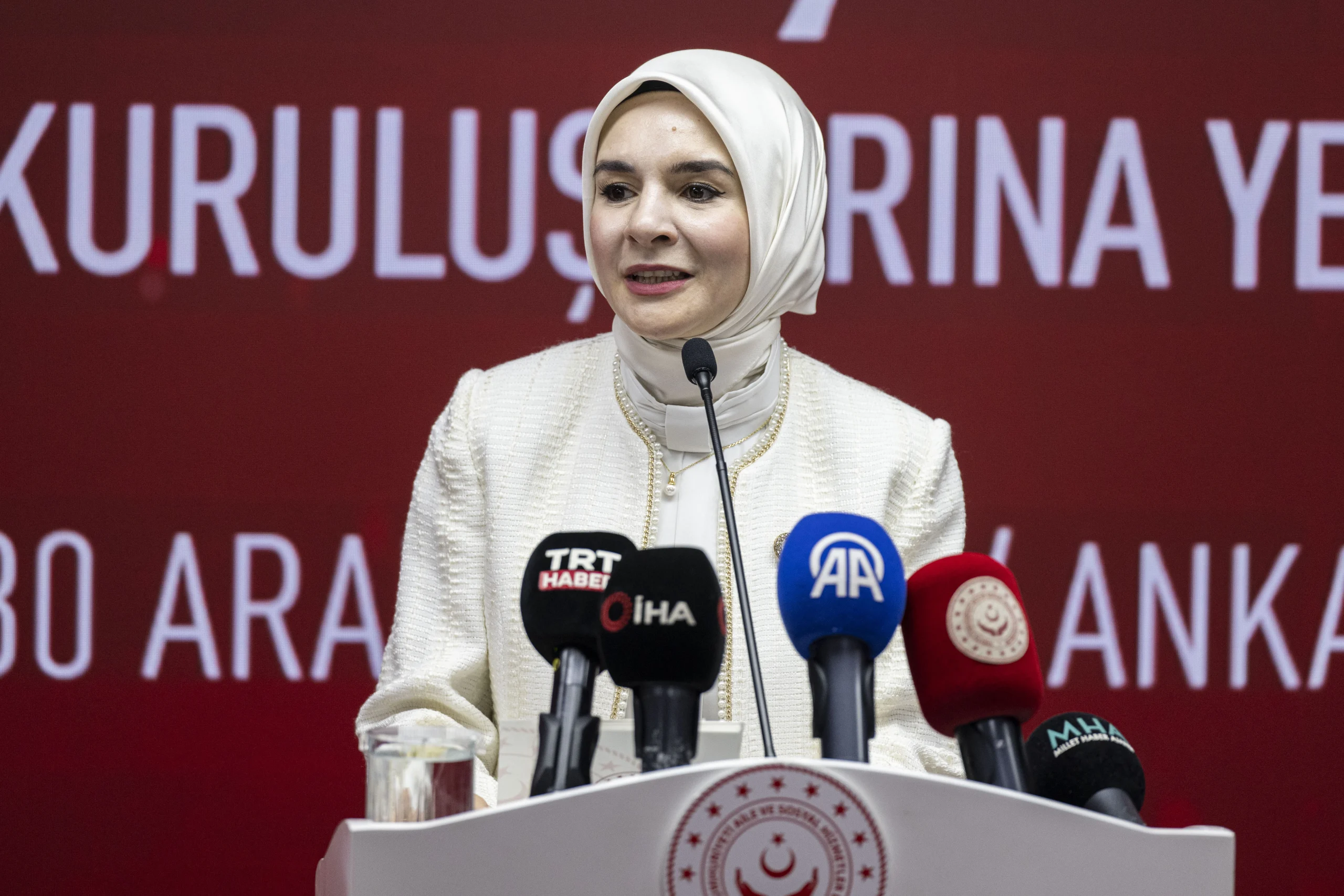 Aile ve Sosyal Hizmetler Bakanı Göktaş, devlet korumasındaki 605 gencin