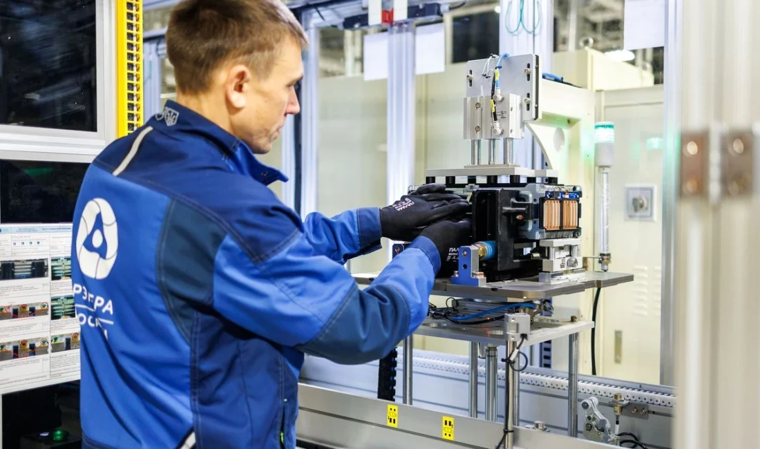 Rosatom, Rusya’da İlk Lityum-İyon Giga Fabrikasını Devreye Aldı Rosatom, Rusya’nın enerji bağımsızlığına katkı sağlayacak ilk lityum-iyon giga fabrikasını
