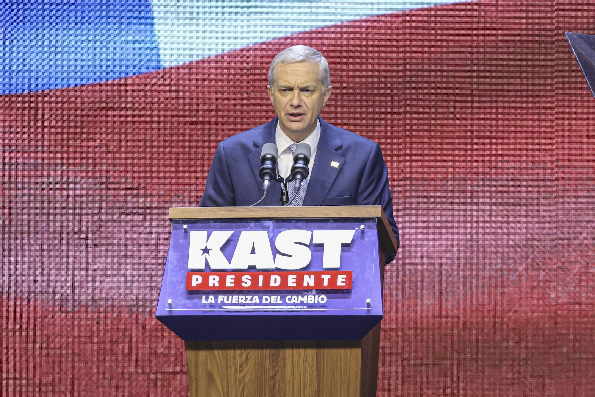 Şili’de devlet başkanlığı seçimlerinin ikinci turunu aşırı sağcı Jose Antonio