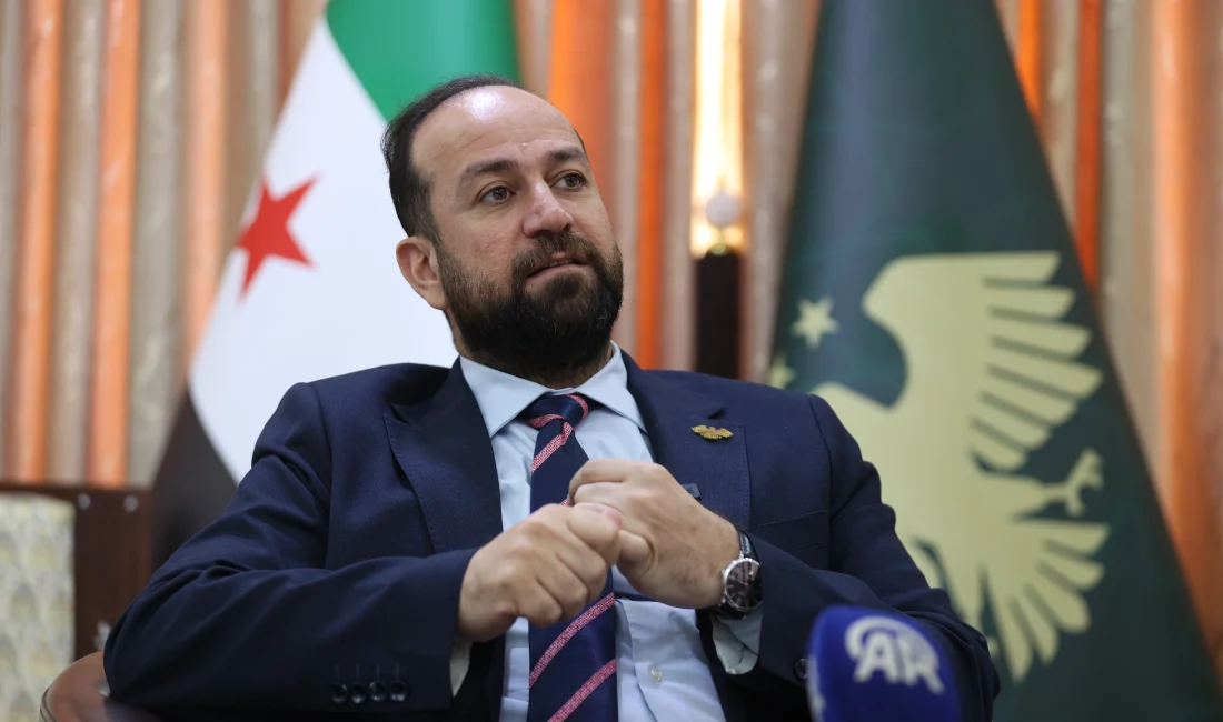 Suriye Enformasyon Bakanı Hamza Mustafa, SDG’nin yanlış politikalar izlediğini belirterek,