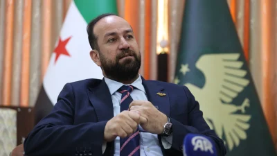 Suriye Enformasyon Bakanı Hamza Mustafa, SDG’nin yanlış politikalar izlediğini belirterek,