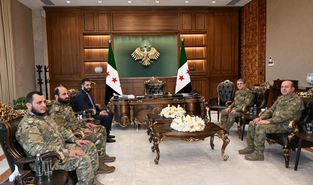 Genelkurmay Başkanı Orgeneral Selçuk Bayraktaroğlu, Suriye Cumhurbaşkanı Ahmed Şara tarafından