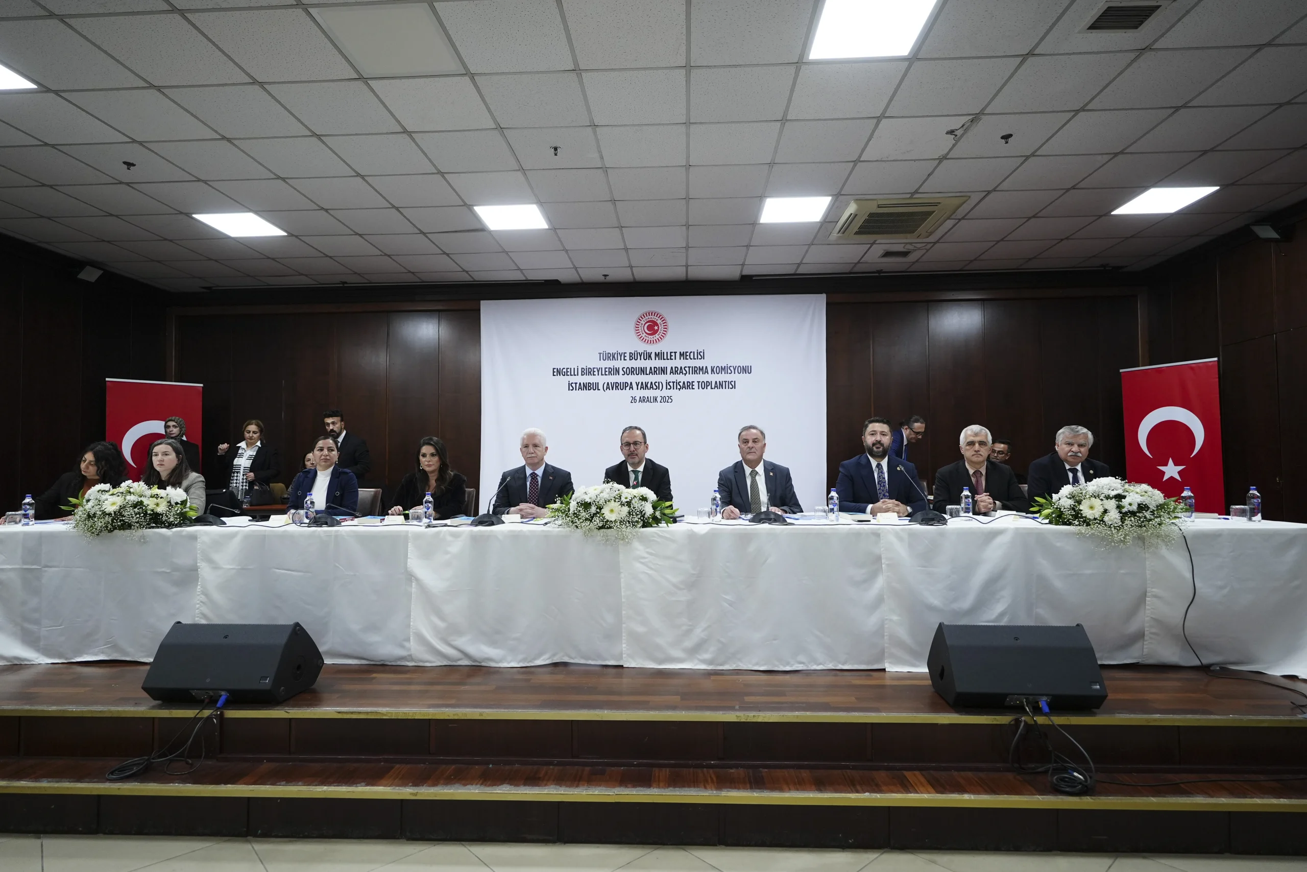 Engelli Bireylerin Sorunlarını Araştırma Komisyonu, İstanbul’da yapılan istişare toplantısıyla çözüm