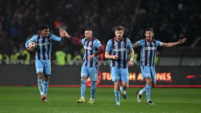 Trendyol Süper Lig'in 16. haftasında Trabzonspor ile Beşiktaş, nefes kesen