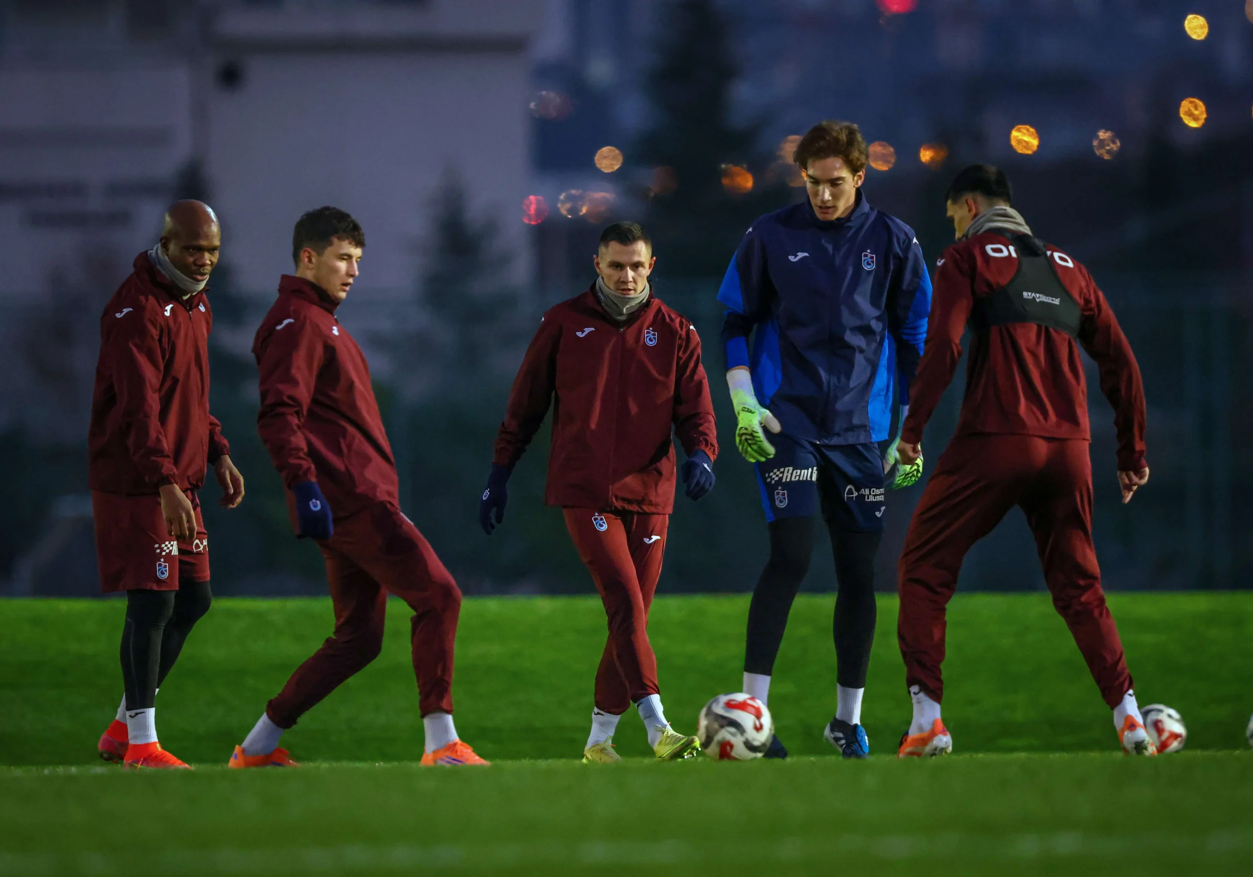 Trabzonspor, Galatasaray ile oynayacağı Süper Kupa yarı finali için hazırlıklarına
