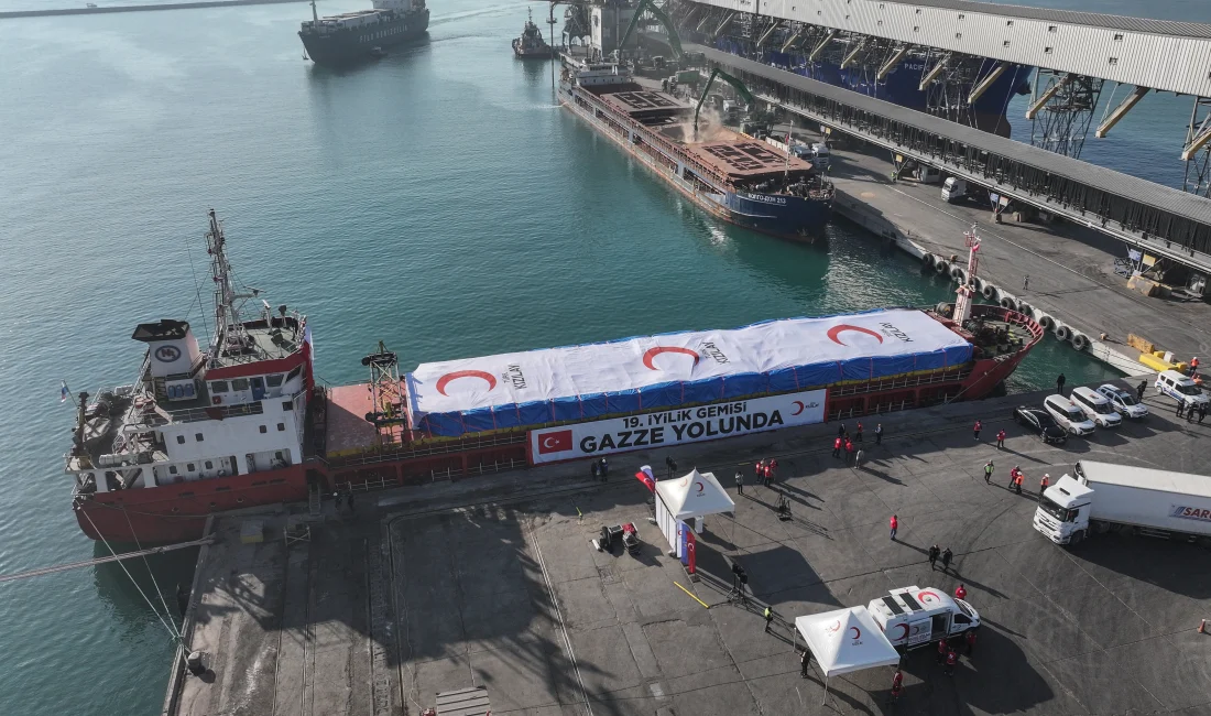 Gazze’ye insani yardım ulaştırmak amacıyla hazırlanan 19. İyilik Gemisi, Mersin’den