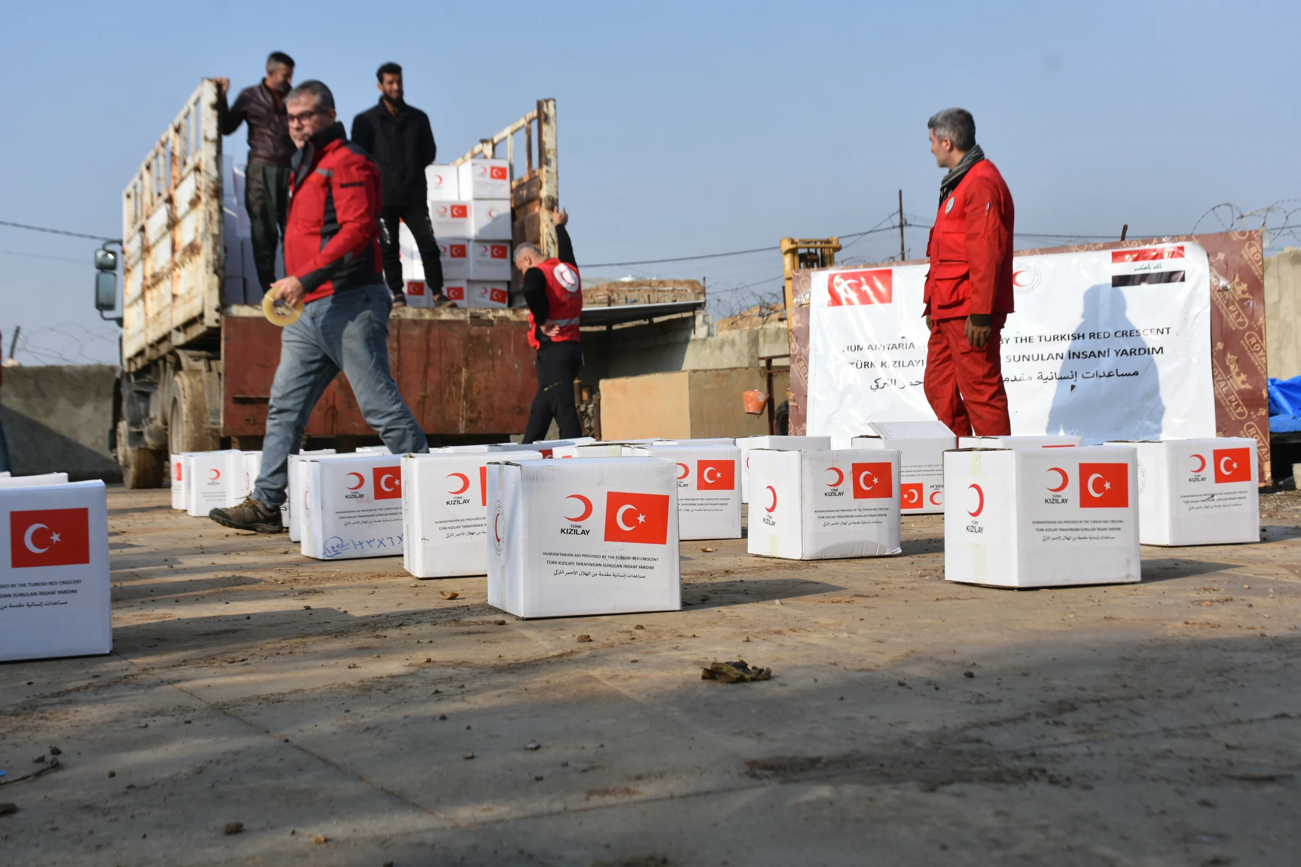 Irak’ın Kerkük kentinde yaşanan sel felaketinin ardından Türk Kızılay, bölge