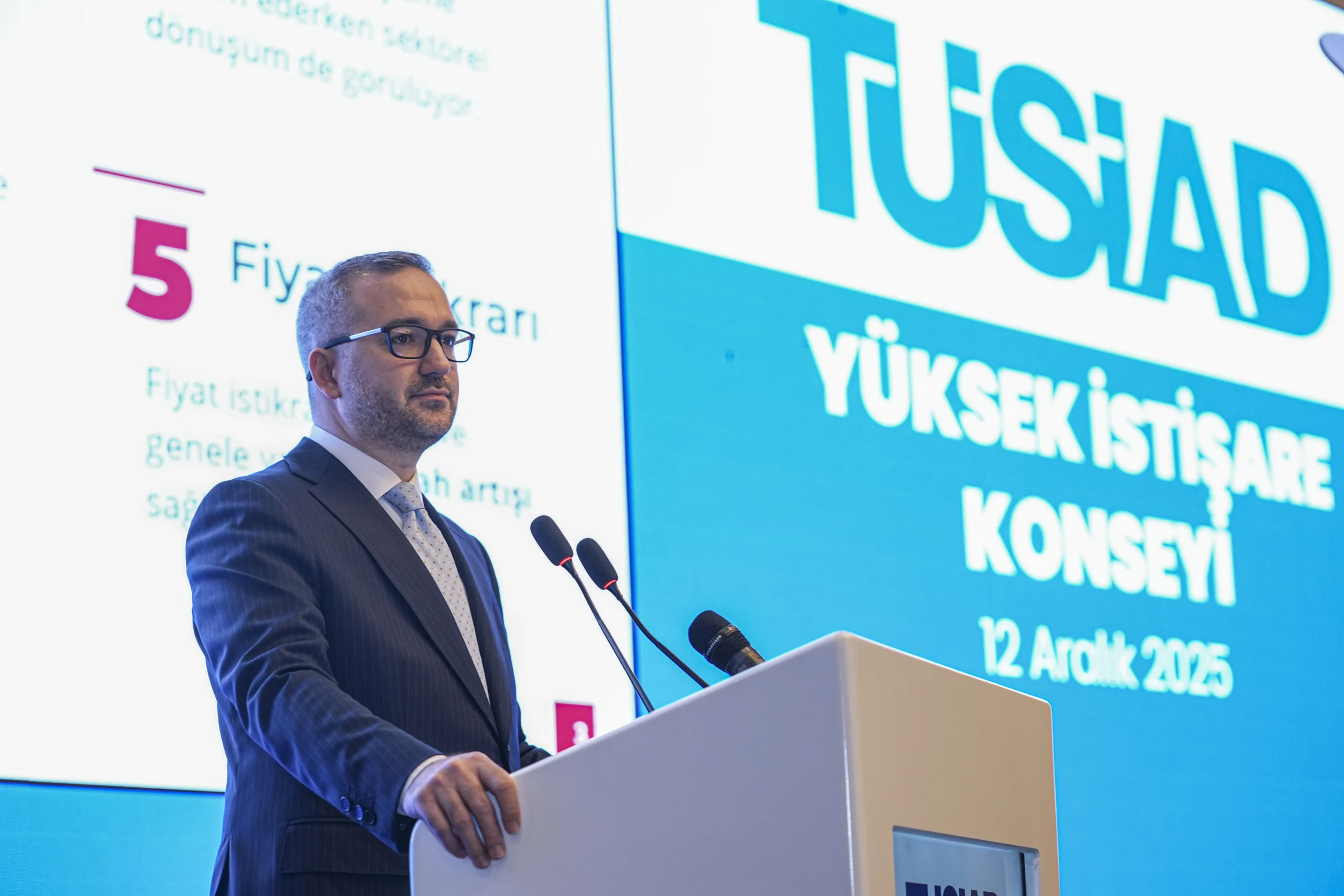 TCMB Başkanı Karahan, "Enflasyonun kalıcı biçimde düşmesi için sıkı para