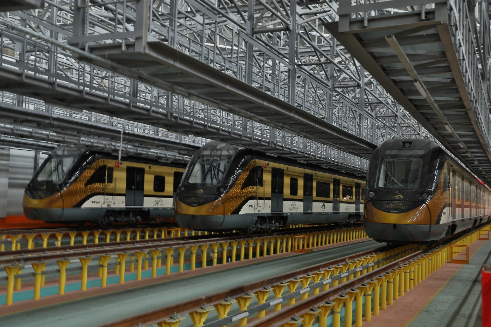 Gaziantep’in ulaşım altyapısını güçlendiren GAZİRAY Projesi kapsamında, 6’ncı yerli ve