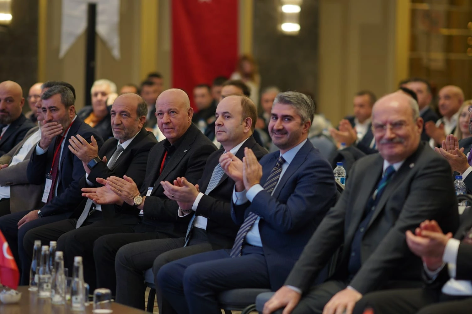 Türkiye’de esnaf ve perakende temsilcileri, market zincirlerinin pazar günü kapalı