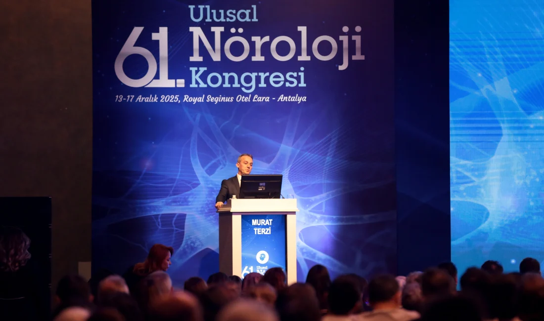Antalya’da düzenlenen 61. Ulusal Nöroloji Kongresi’nde, demans ve yapay zekanın