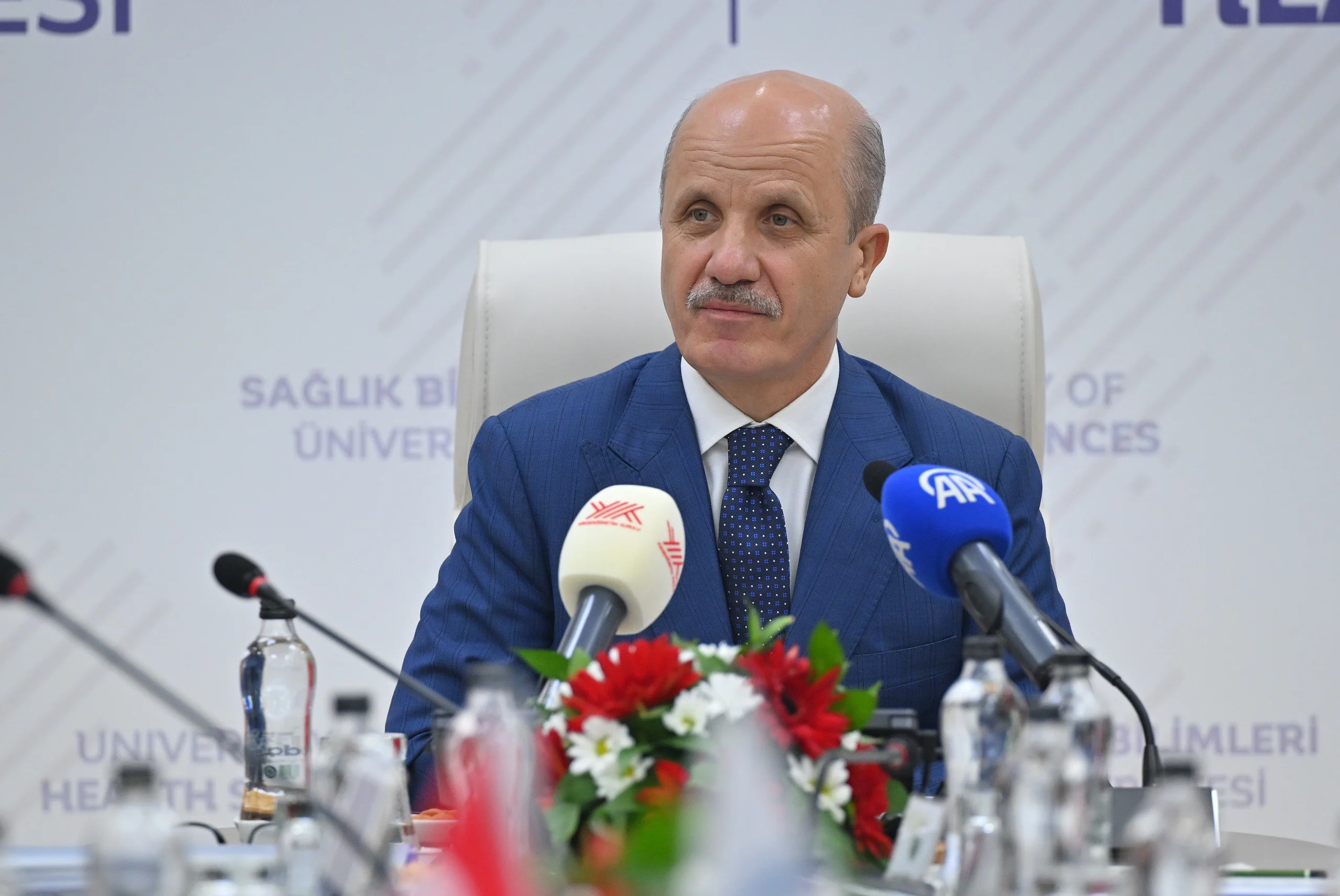 YÖK Başkanı Prof. Dr. Erol Özvar, bazı bölümlerin kontenjanlarının düşürüleceğini