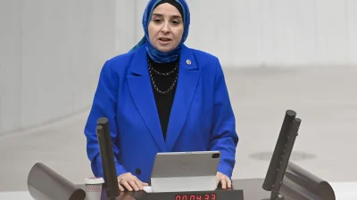 Yeni Yol Partisi milletvekilleri, TBMM'de aile ve eğitim politikalarını hedef