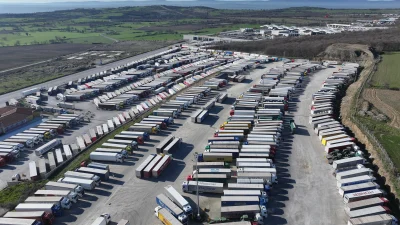 Yunanistan’da süren çiftçi protestoları, Türkiye’den Avrupa’ya yapılan TIR geçişlerini aksattı.