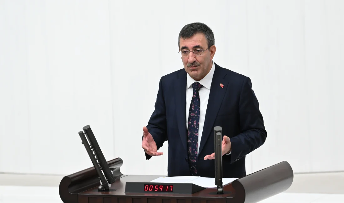 Cumhurbaşkanı Yardımcısı Cevdet Yılmaz, 2026 bütçesini TBMM'de sundu: “Bu bütçe,
