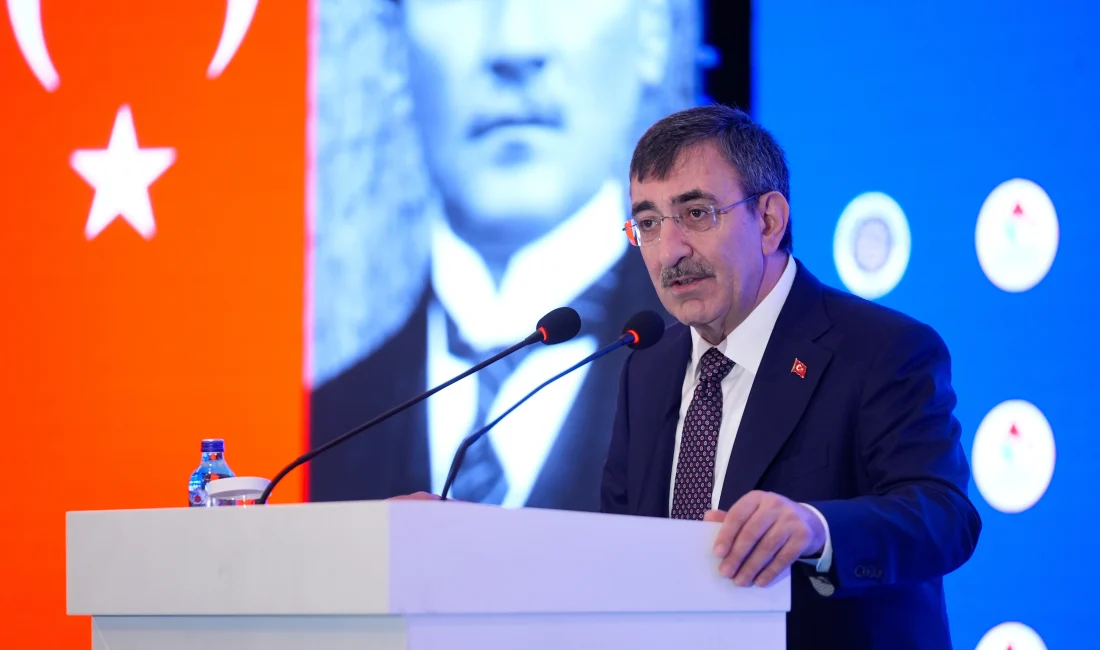 Yılmaz: “Bağımlılıkla Mücadelede Yol Haritamız Net, İrademiz Sağlam” Cumhurbaşkanı Yardımcısı Cevdet Yılmaz, bağımlılıkla mücadelede çok yönlü, bütüncül ve