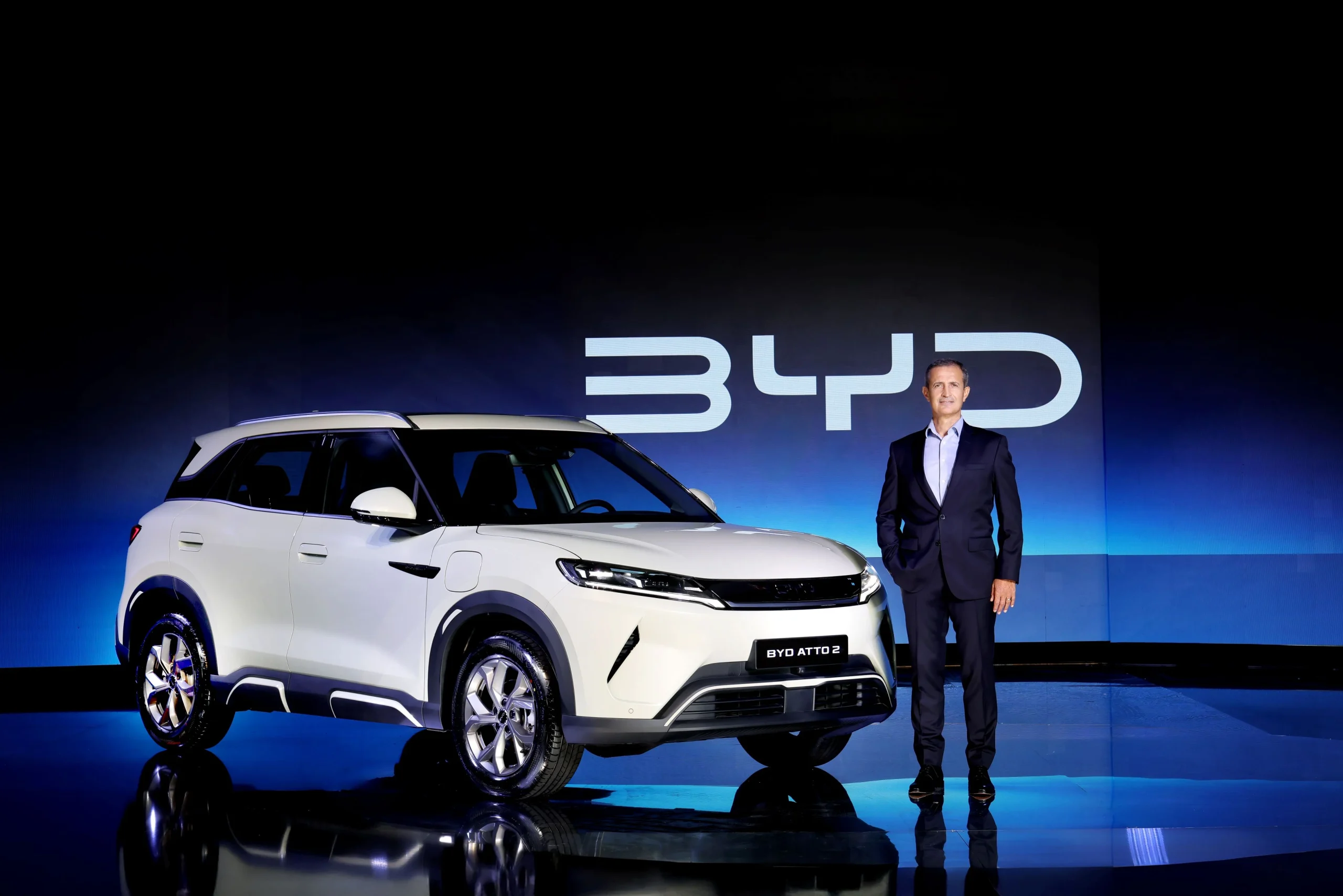 BYD, tamamen elektrikli B-SUV modeli ATTO 2'yi Türkiye'de satışa çıkarıyor.