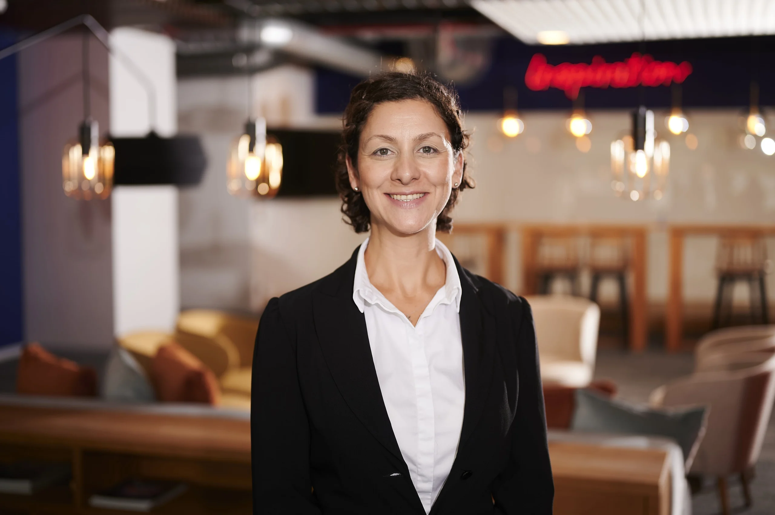 Meme kanseri tedavilerinde yapay zeka destekli dijital dönüşüm sağlayan Klinik