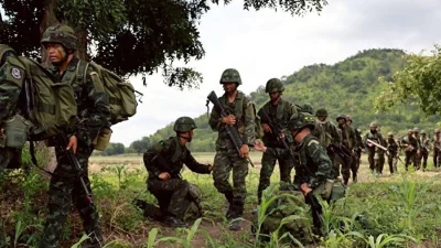 Tayland ile Kamboçya arasında sınırda yeniden başlayan çatışmalar geniş alana