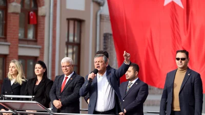 CHP lideri Özgür Özel, Edirne mitinginde ekonomi, sosyal adalet ve