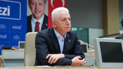 İstanbul Valisi Davut Gül, AFAD’da karla mücadele çalışmalarını inceledi ve