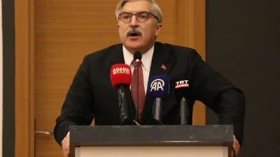 AK Parti'li Hüseyin Yayman, Adana'daki konuşmasında CHP'yi sert sözlerle eleştirirken,