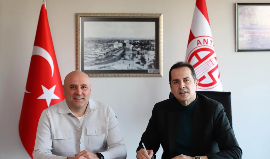 Antalyaspor’un Yeni Teknik Direktörü Sami Uğurlu Oldu Trendyol Süper Lig ekibi Antalyaspor, teknik direktörlük koltuğunu Sami Uğurlu’ya