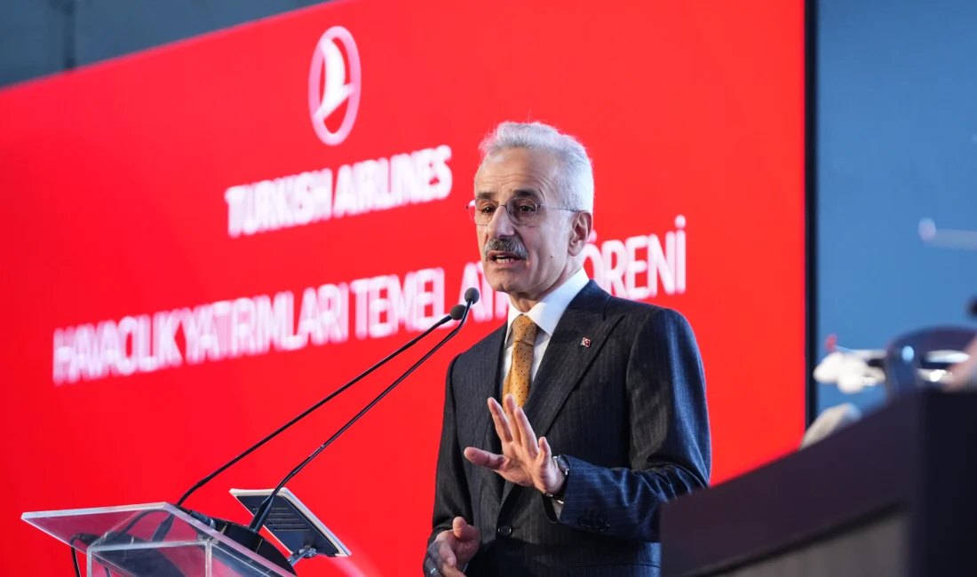 THY’den 100 Milyar TL’lik Hamle: Avrupa’nın En Büyük Motor Bakım Merkezi Türkiye’de Bakan Uraloğlu, THY’nin 100 milyar lirayı aşan yatırımlarıyla Türkiye’nin havacılıkta
