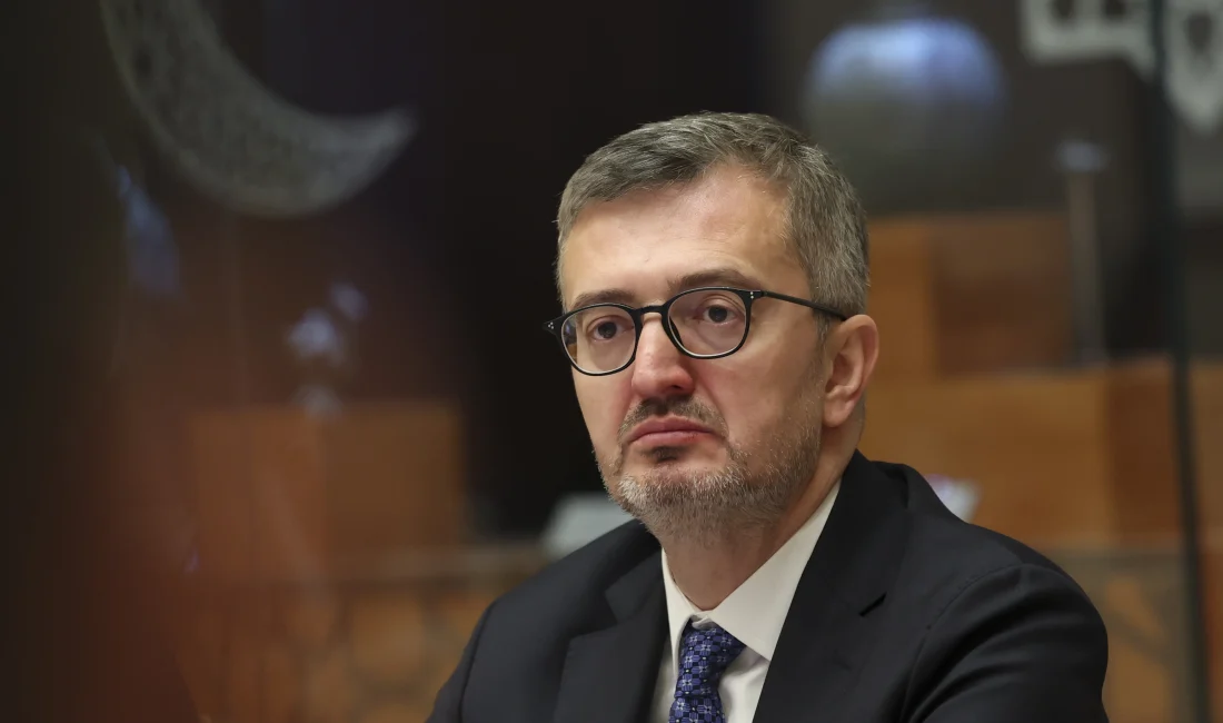 Burhanettin Duran, bazı çevrelerin "Kürtler hedef alınıyor" söylemlerinin Türkiye’nin terörle