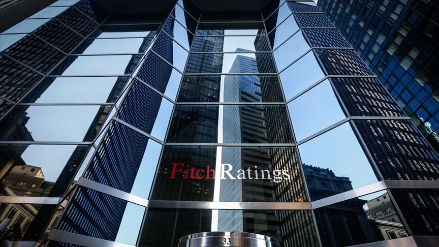 Fitch Ratings, Türkiye'nin kredi notu görünümünü pozitif olarak güncelledi. Kararda