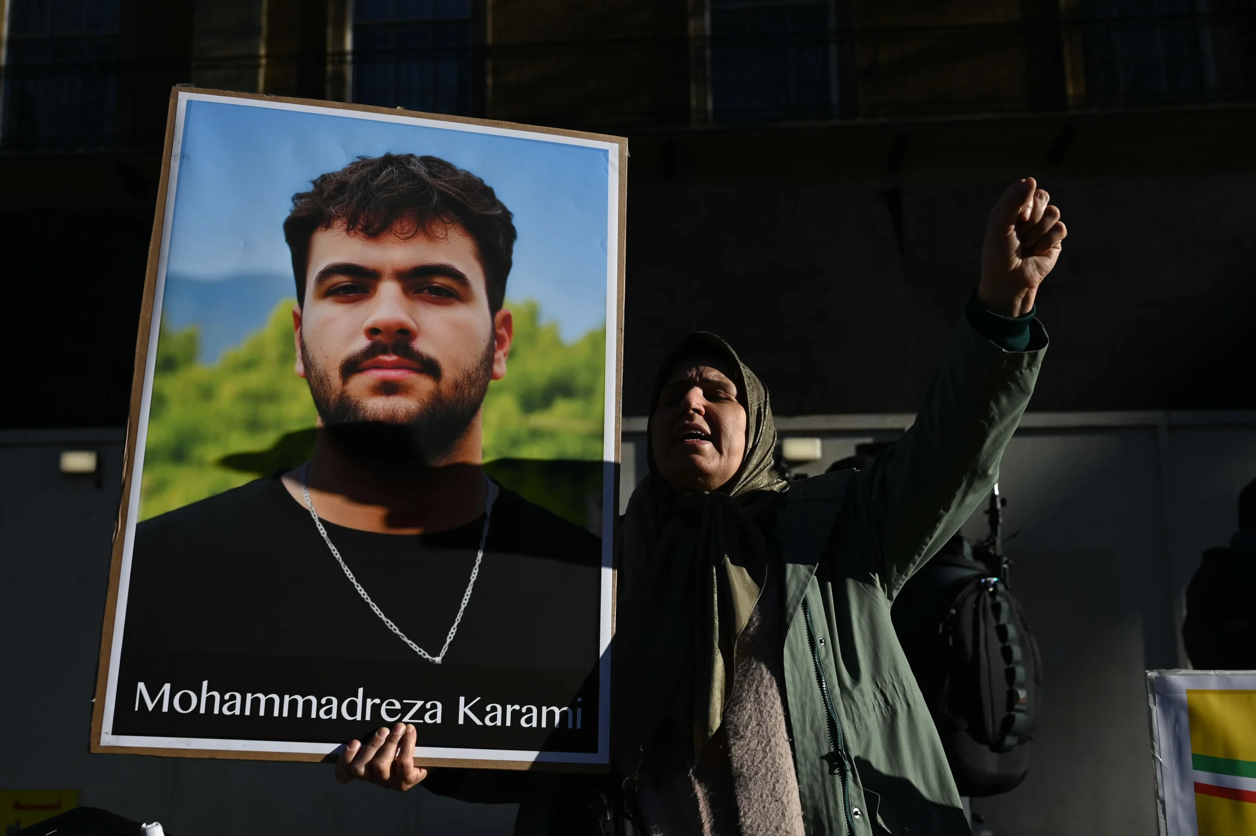 İran'da ekonomik krizle başlayan protestolarda can kaybı artıyor; ölü sayısı