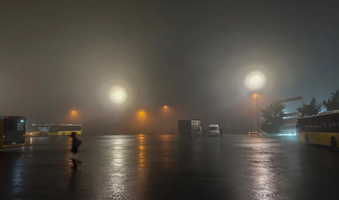 İstanbul'da sabah saatlerinde etkili olan sis, özellikle bazı ilçelerde görüş