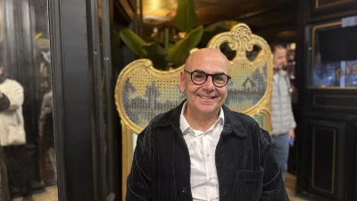 Pulitzer ödüllü “Konken Partisi” oyunu, ilk gösterimini Baba Sahne’de yaptı;