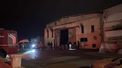Kayseri Organize Sanayi Bölgesi’nde çıkan fabrika yangını 14 araç ve