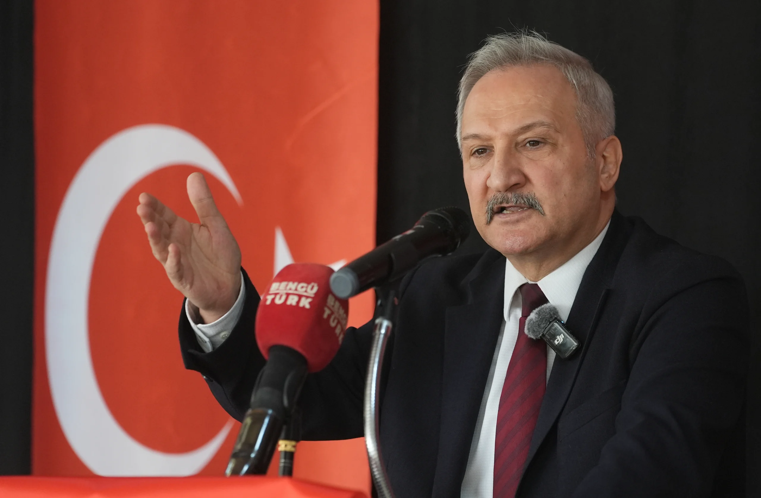 MHP’li yöneticiler Yurdakul ve Yıldırım, şehit aileleri ve gazilerle bir