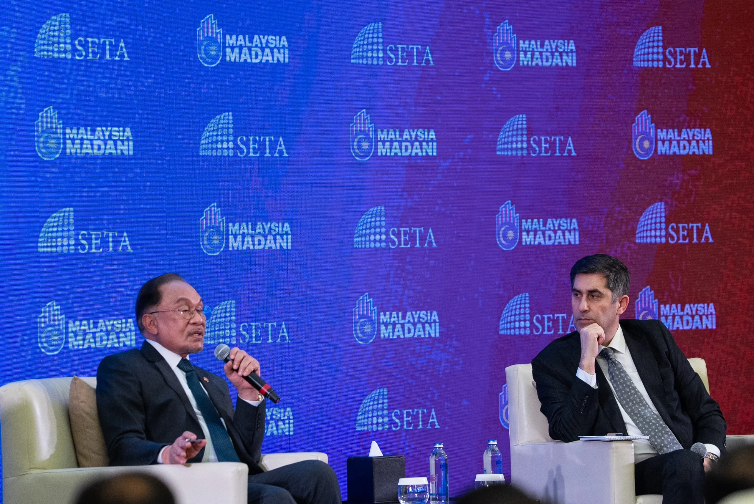 Ankara'da düzenlenen konferansta Türkiye ile Malezya arasındaki stratejik iş birliğinin