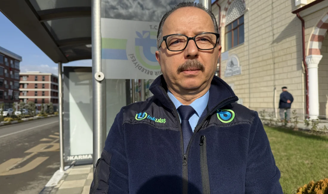 Tekirdağ’da Otobüs Şoförü Kalp Krizi Geçiren Yolcuyu Hastaneye Yetiştirdi Tekirdağ’da görev yapan belediye otobüsü şoförü, yolculuk sırasında fenalaşan bir