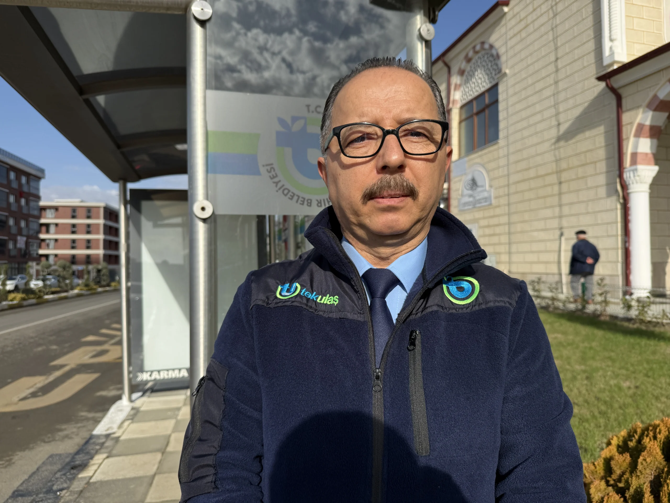 Tekirdağ’da görev yapan belediye otobüsü şoförü, yolculuk sırasında fenalaşan bir